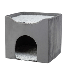 Harvey Cave – 38 x 38 x 38 cm
